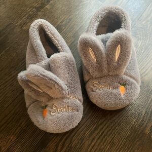 NEW Cute Gray Bunny Slippers with Carrot Embroidery Easter Bunny Easter Basket